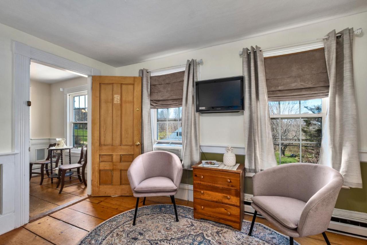 Youngtown Inn Lincolnville Eksteriør billede